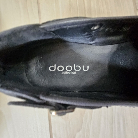 Womens Gray & black Doobu flats light weight slip ons Jeweled w crystals sz 8 - Picture 4 of 5